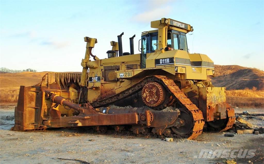 CAT D11R Buldozer sobre oruga