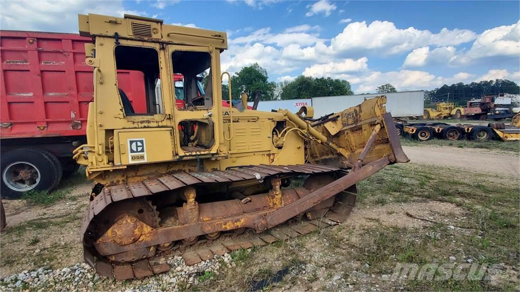 CAT D5B Buldozer sobre oruga