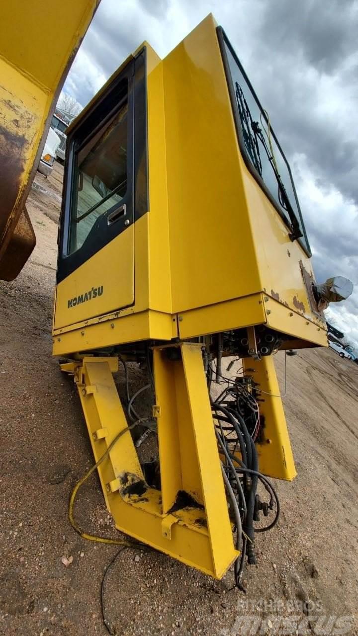 Komatsu WA1200 Cabina