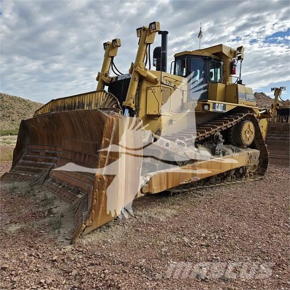 CAT D10R Buldozer sobre oruga