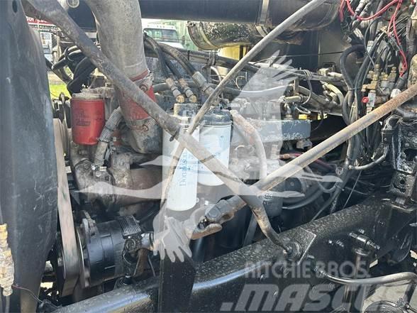 Mack CL713 Bañeras basculantes usadas