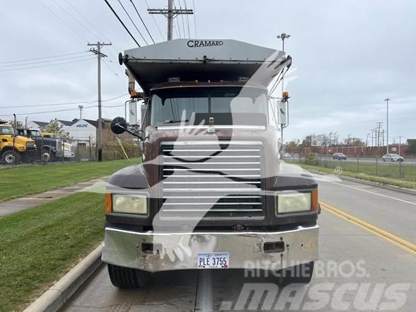 Mack CL713 Bañeras basculantes usadas