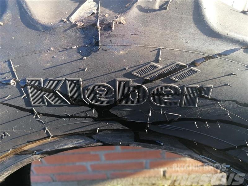 Kleber 300/70R20 Llantas