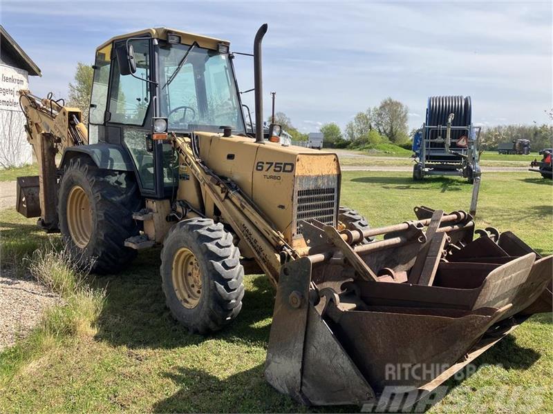 New Holland 675D Retrocargadoras