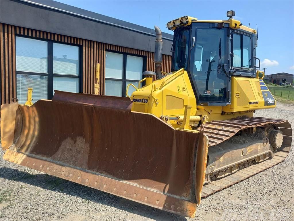 Komatsu D51PX Buldozer sobre oruga