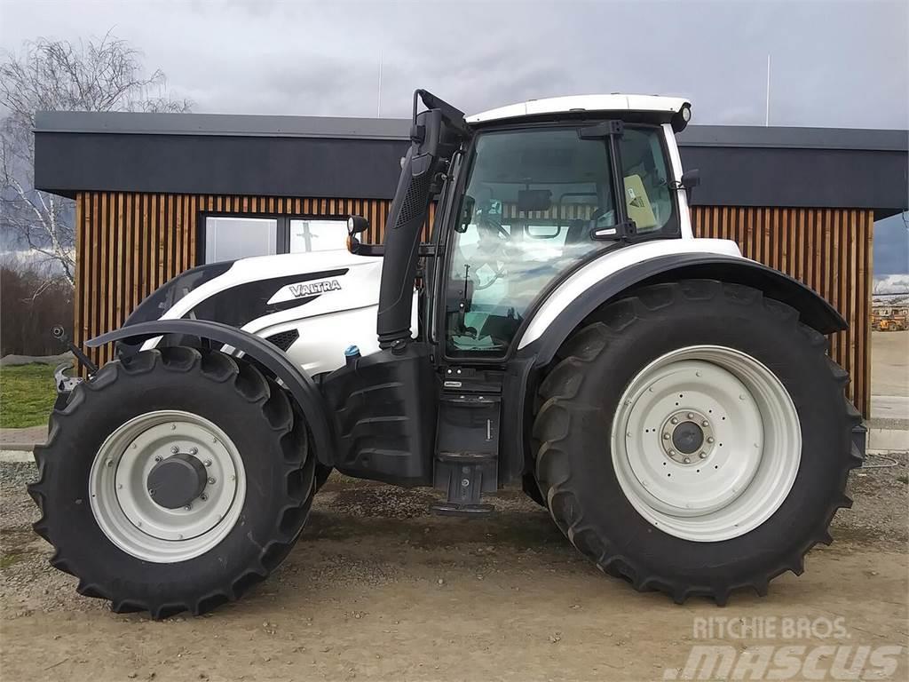 Valtra T Tractores