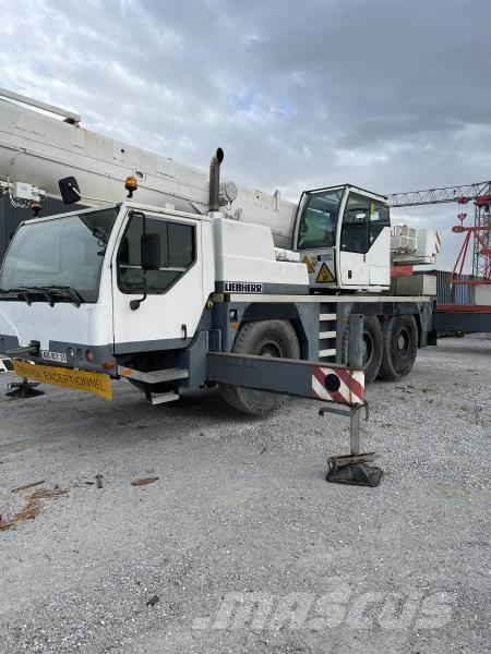 Liebherr LTM 1045 Grúas todo terreno