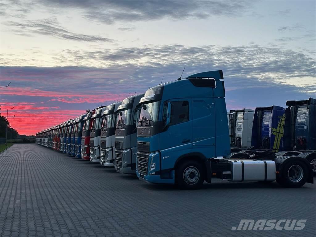 Fruehauf KONTENER / KOFFER / CITY LINER / długość: 10,1 m / Semirremolques de carrocería de cajas