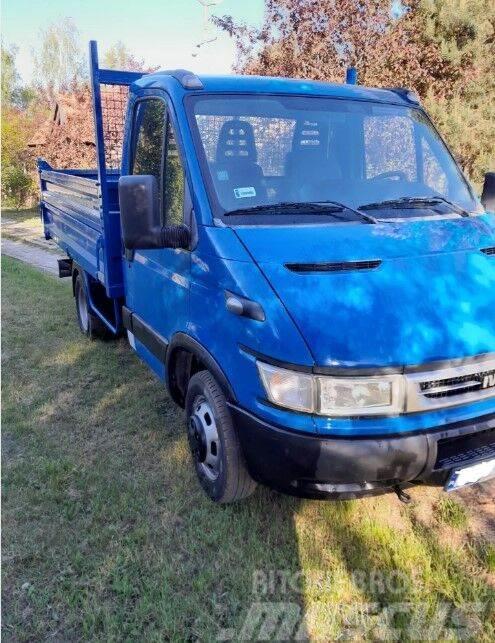 Iveco Daily Bañeras basculantes usadas