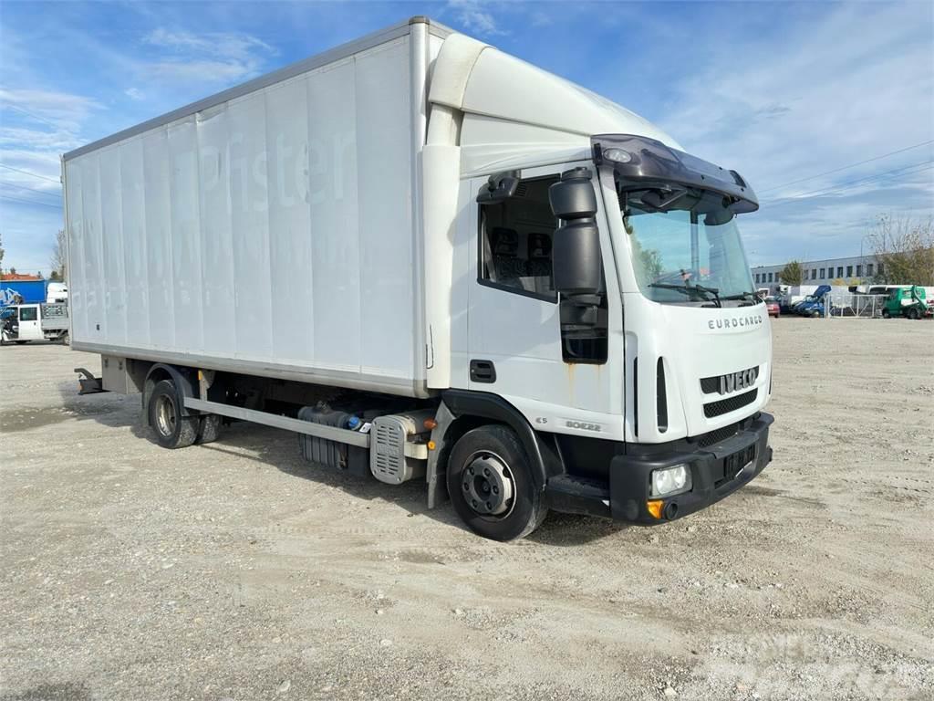 Iveco EuroCargo 80E22 Koffer Camiones con caja de remolque