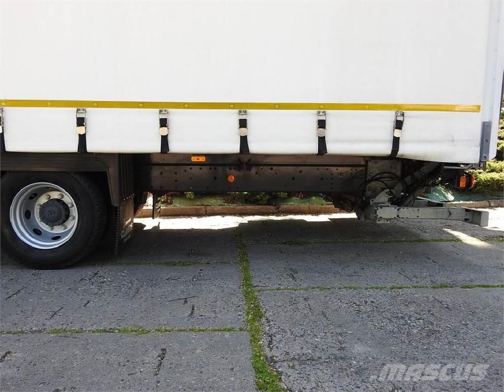 Iveco EUROCARGO 120 - 220 PLANDEKA WINDA 20 PALET AUTOMA Camiones de superficie plana/cabrestantes