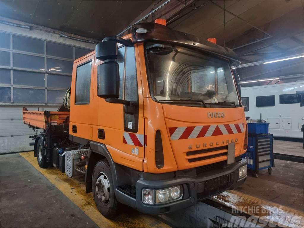 Iveco Eurocargo 100E18 Doka 3 way tipper + crane Bañeras basculantes usadas