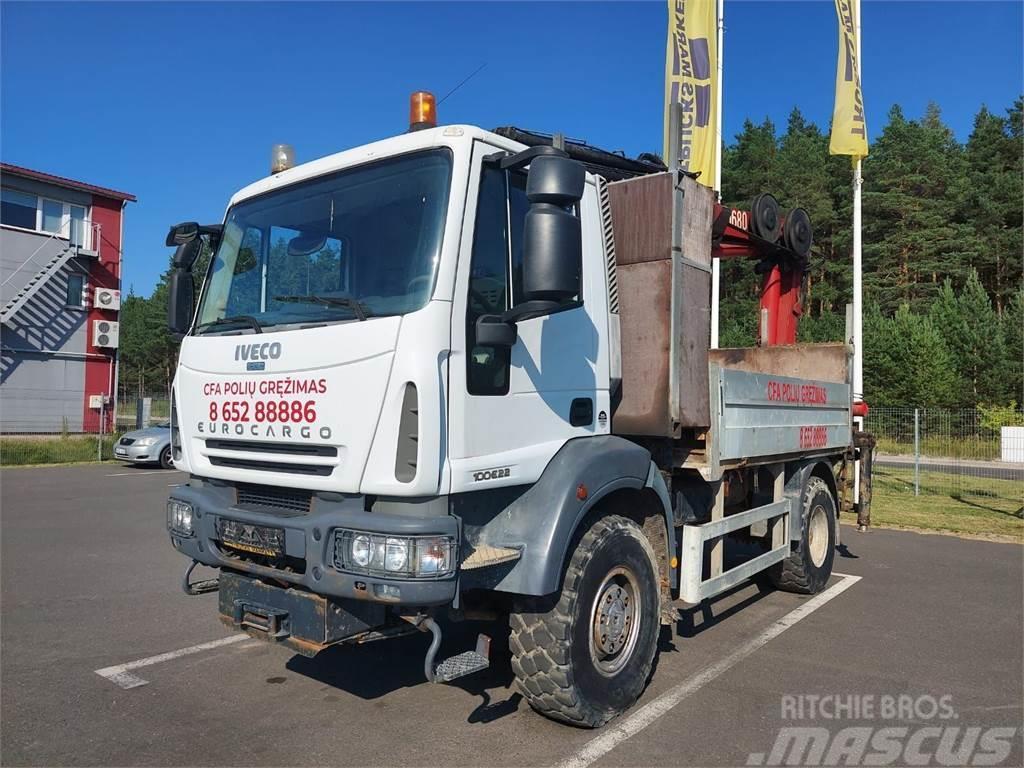 Iveco ML10022e Camiones de cama baja