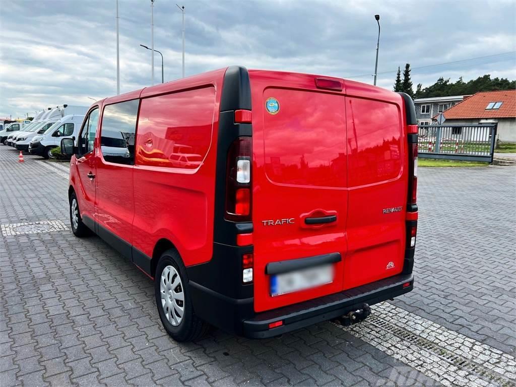 Renault Traffic Long Ein Besitz TOP Furgonetas cerradas