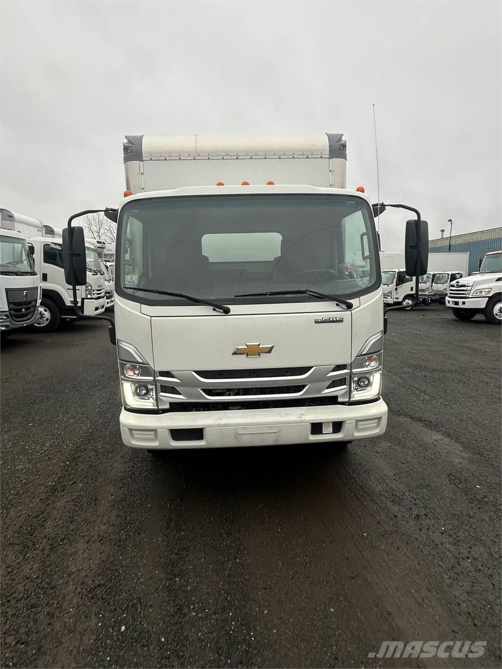 Chevrolet LCF4500 Camiones con caja de remolque