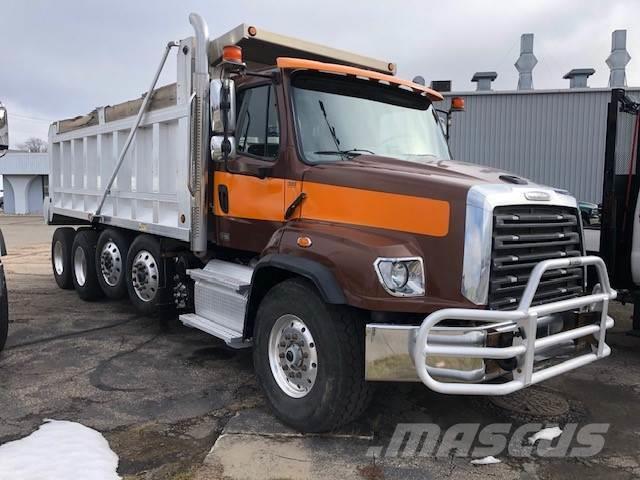 Freightliner 114SD Camiones con chasís y cabina