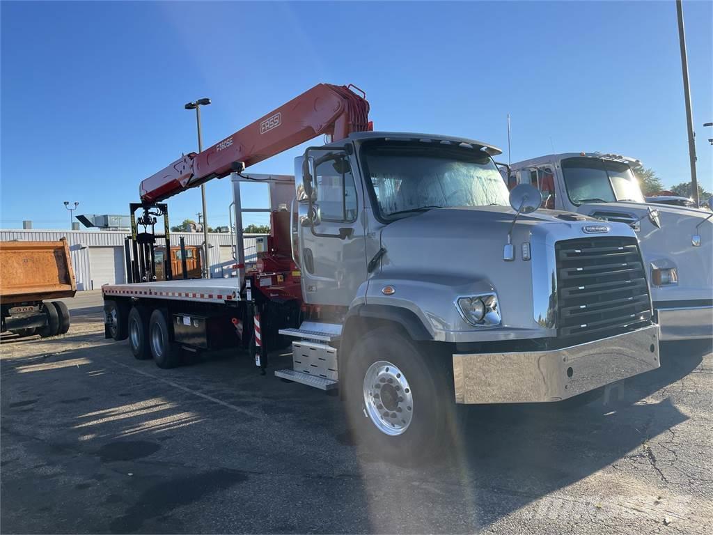 Freightliner 114SD Camiones con chasís y cabina