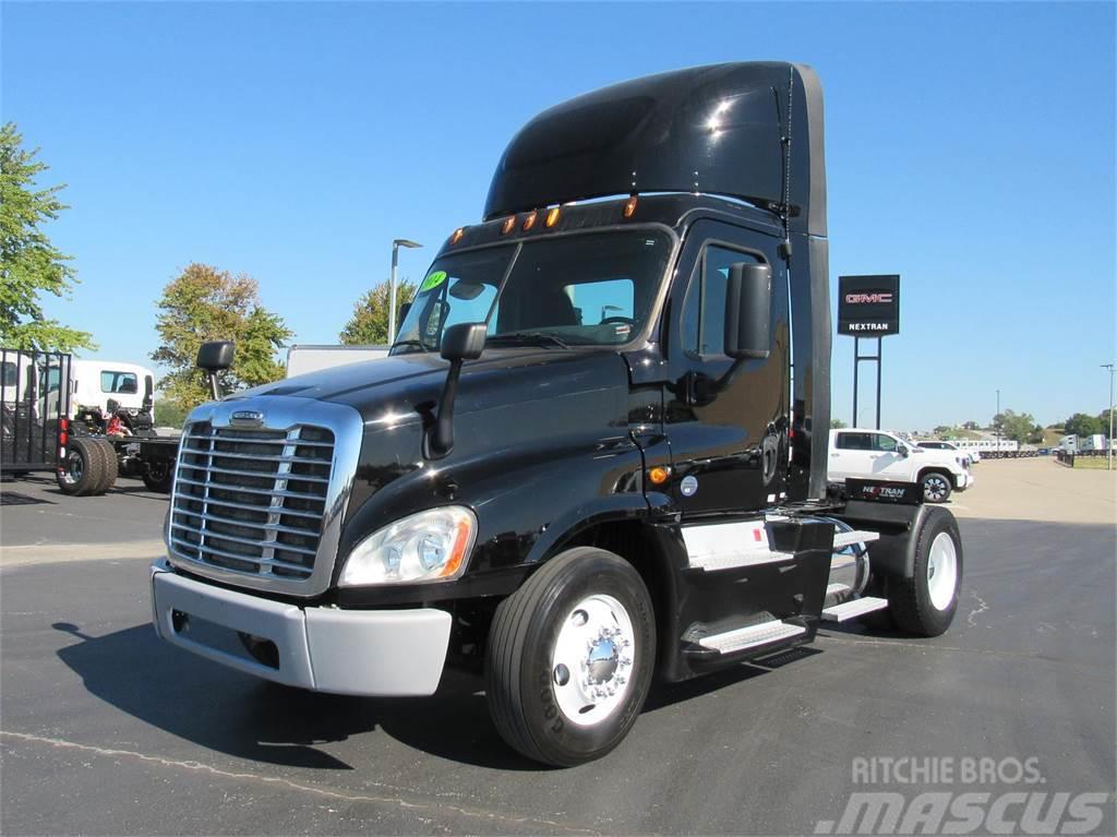 Freightliner CA125DC Camiones tractor