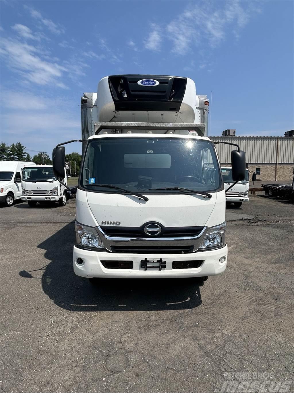 Hino 195 Camiones con caja de remolque