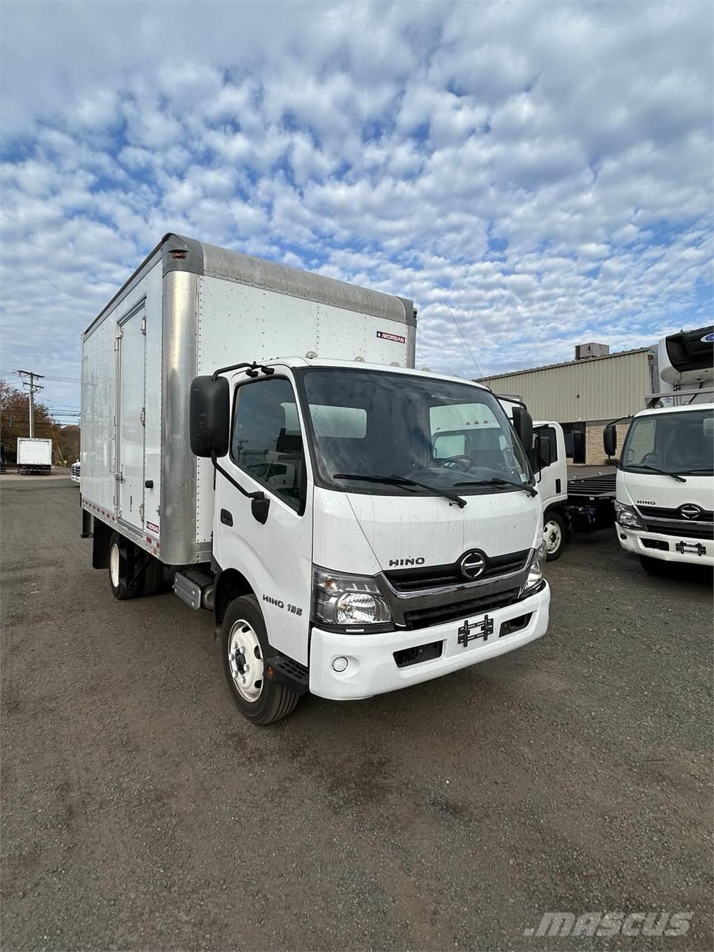 Hino 195 Camiones con caja de remolque