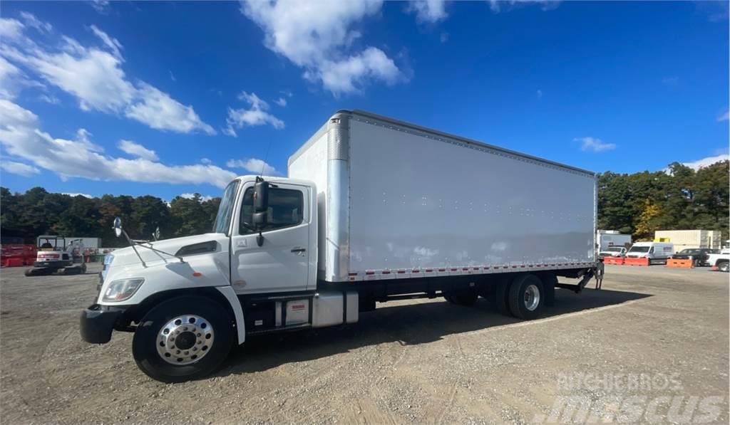 Hino 268 Camiones con caja de remolque