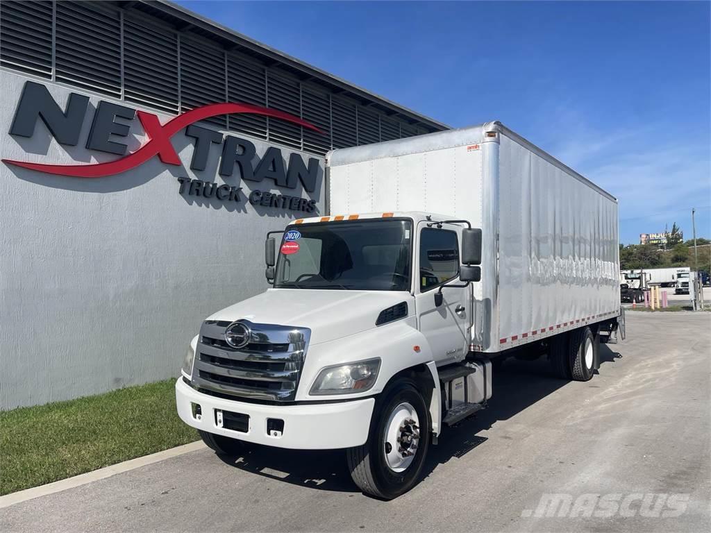 Hino 268 Camiones con caja de remolque