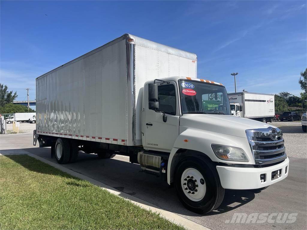 Hino 268 Camiones con caja de remolque