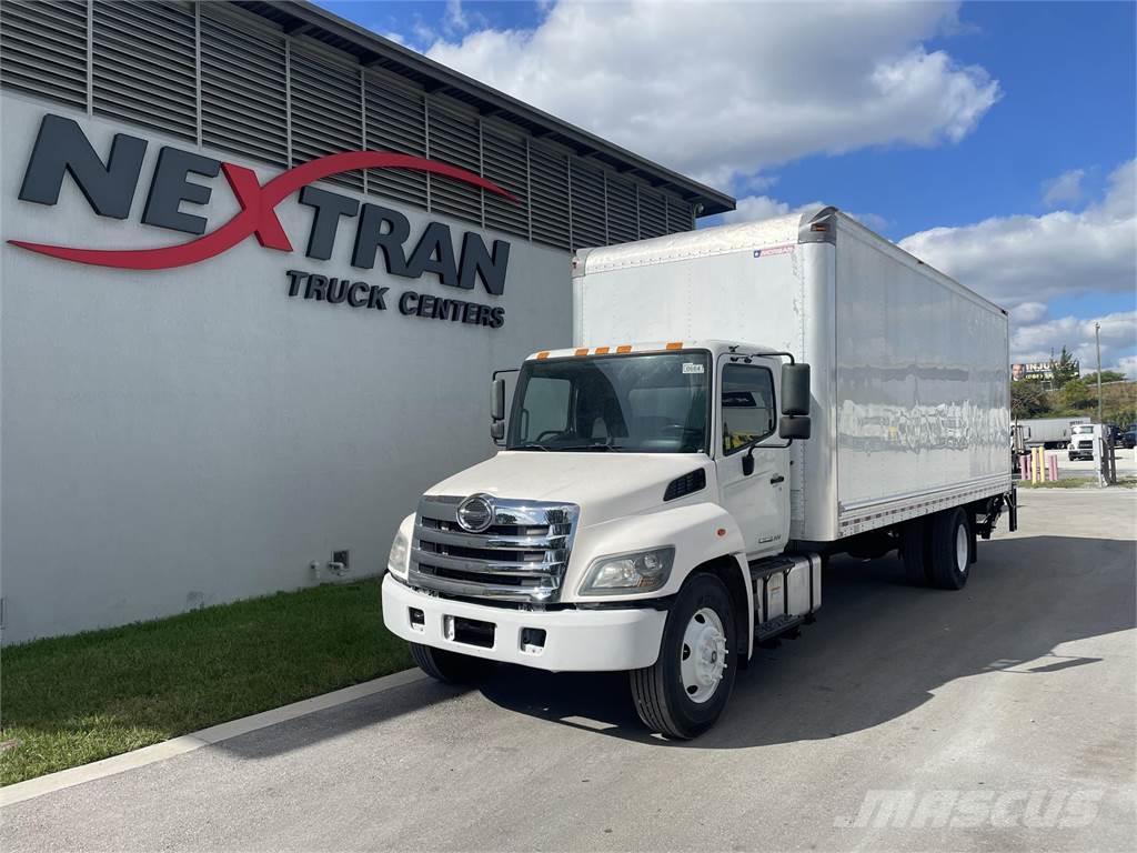 Hino 268 Camiones con caja de remolque