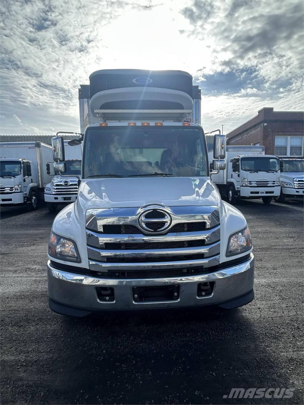 Hino L6 Camiones con caja de remolque