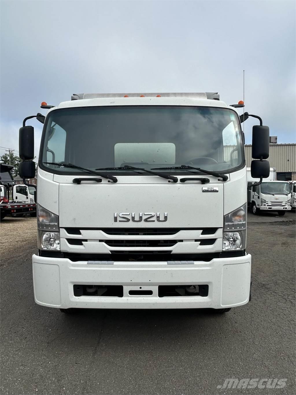 Isuzu FTR Camiones con caja de remolque