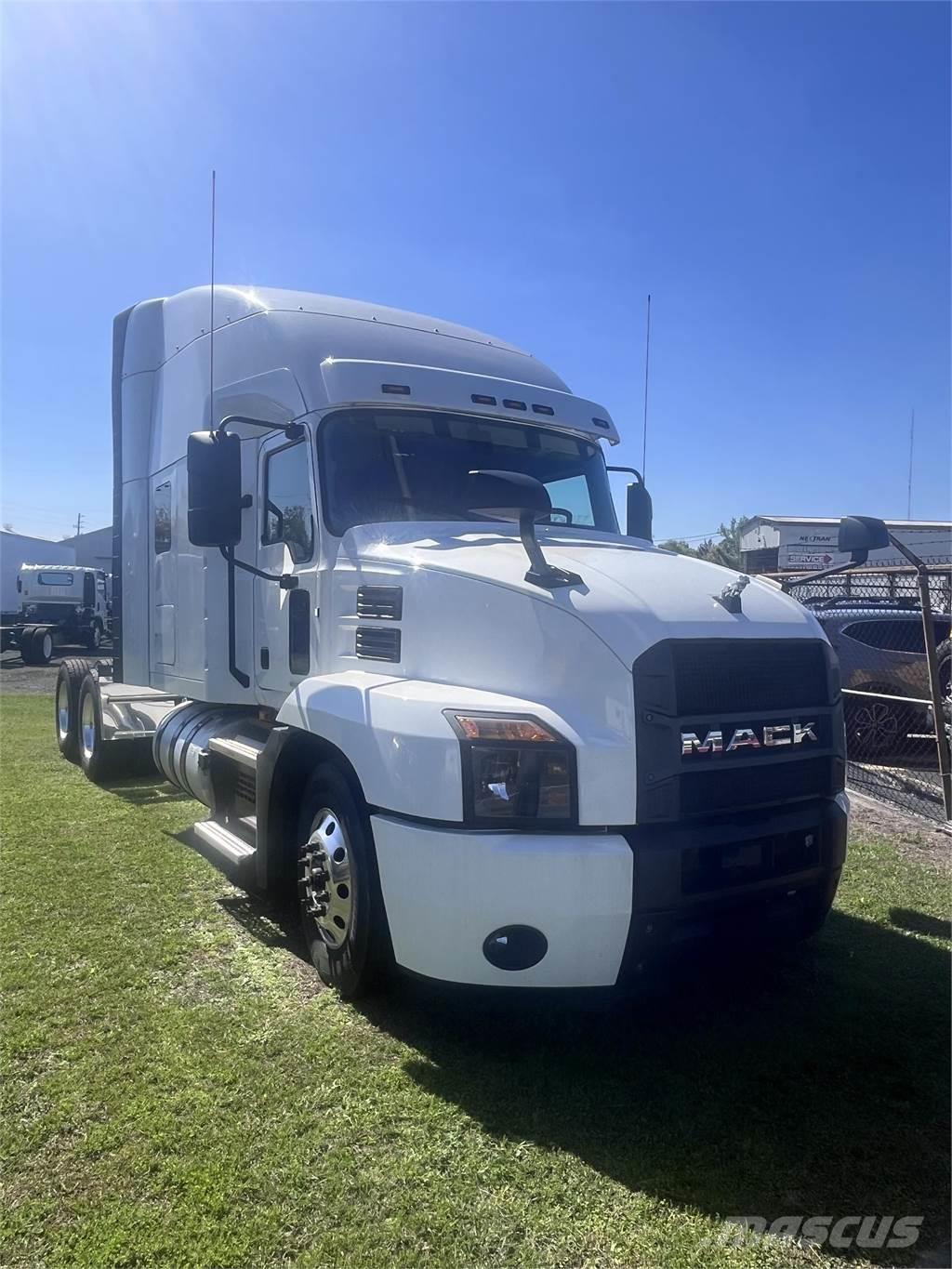 Mack AN64T Camiones tractor