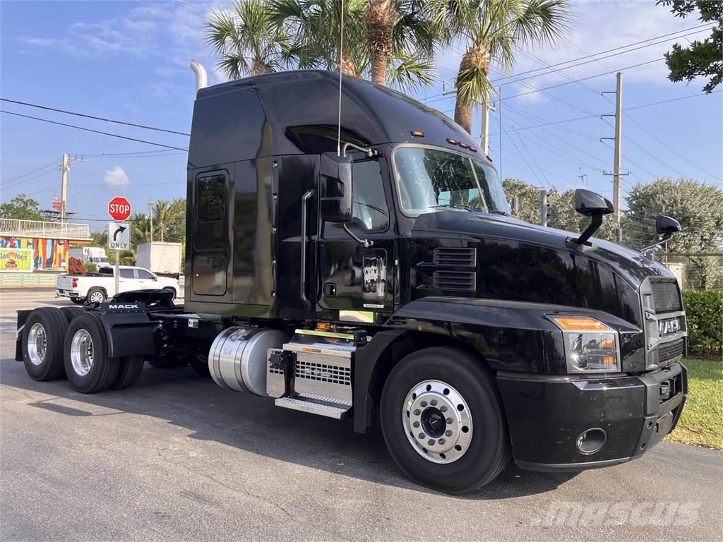 Mack AN64T Camiones tractor