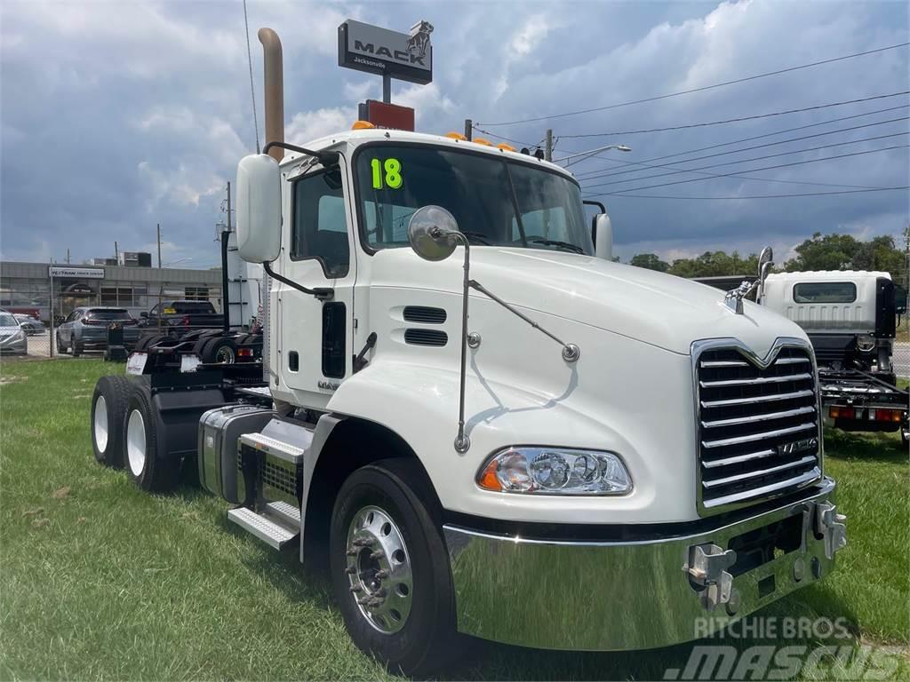 Mack CXU613 Camiones tractor