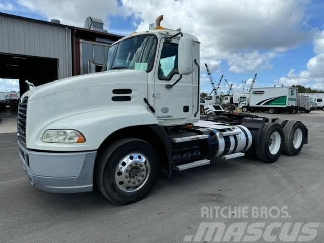 Mack CXU613 Camiones tractor