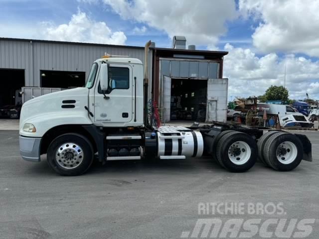 Mack CXU613 Camiones tractor