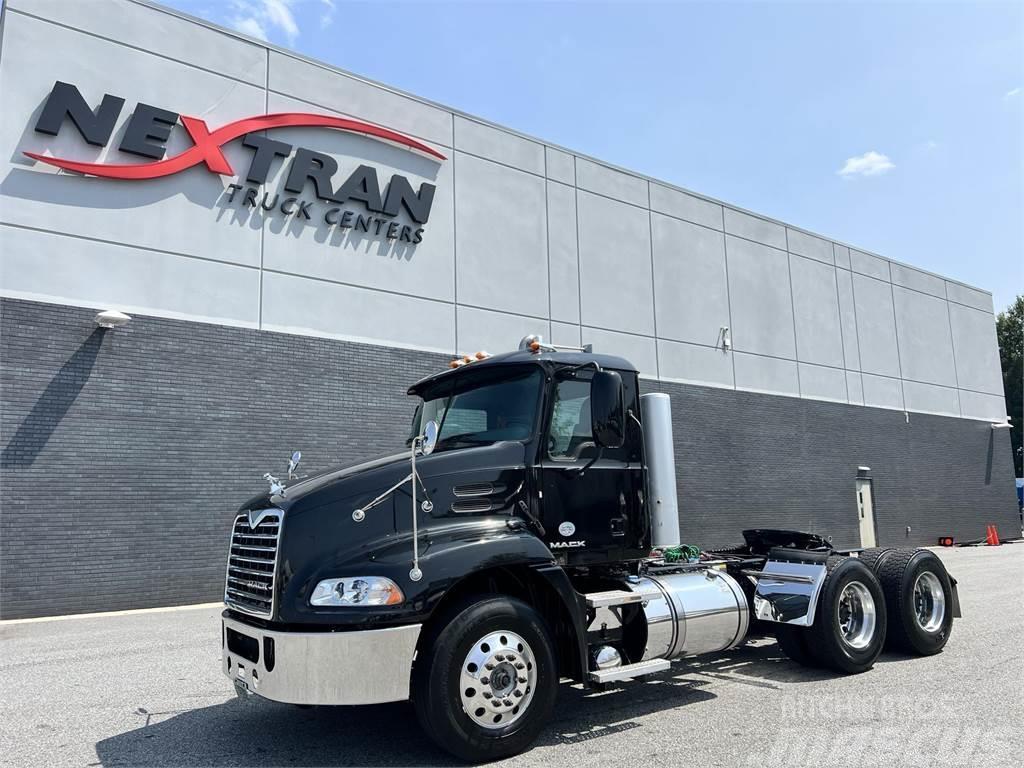 Mack CXU613 Camiones tractor