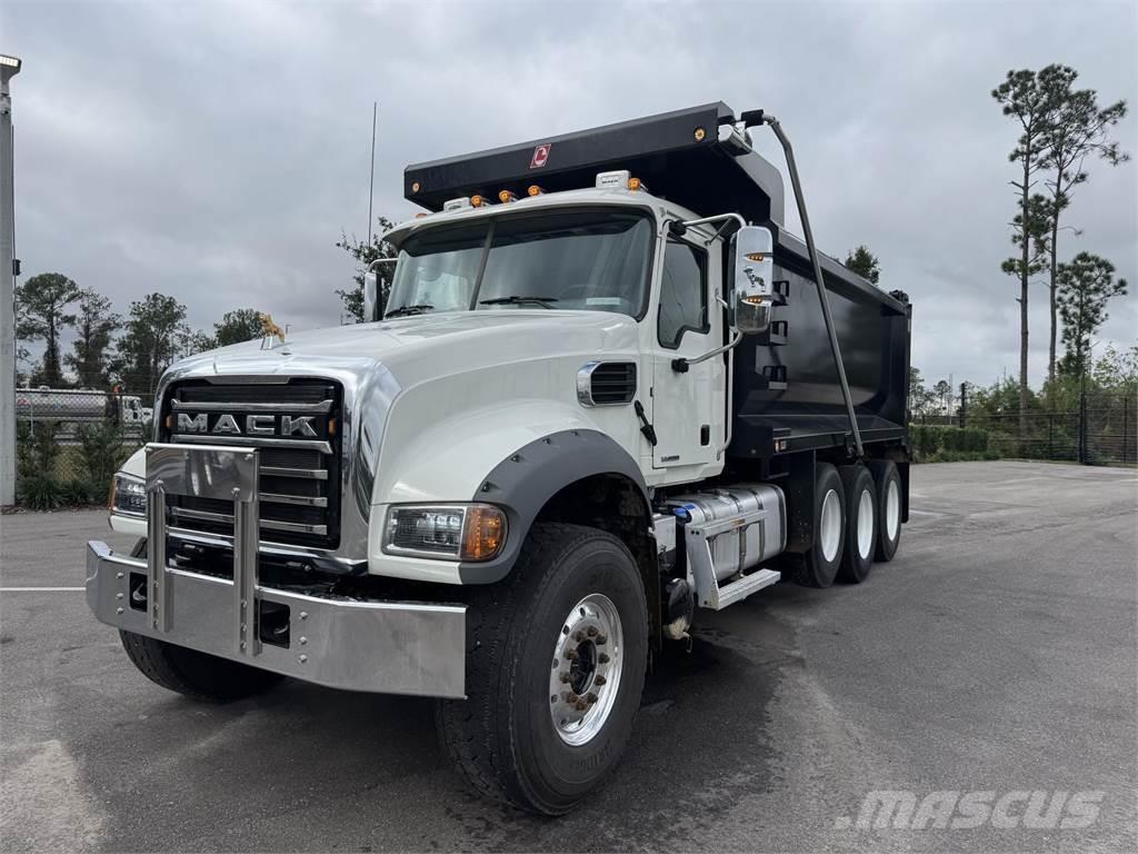 Mack GR64F Bañeras basculantes usadas