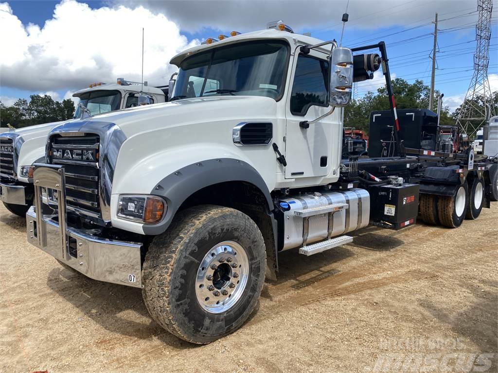 Mack GR64FR Otros camiones