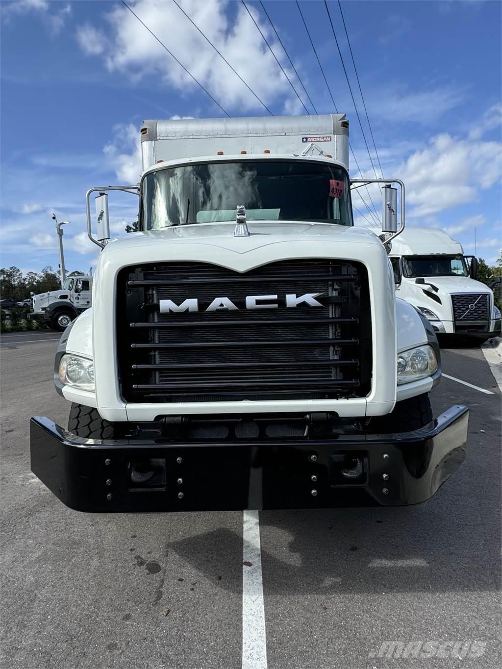 Mack GU533 Camiones tractor