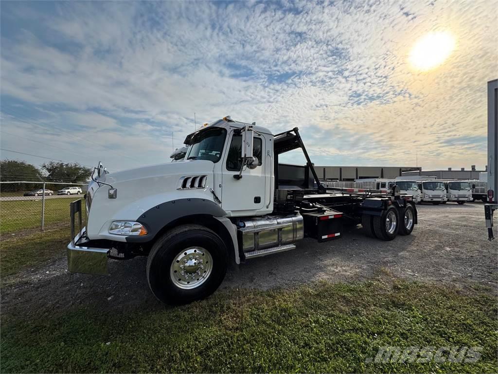 Mack GU813 Otros camiones