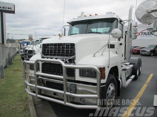 Mack PI64T Camiones tractor