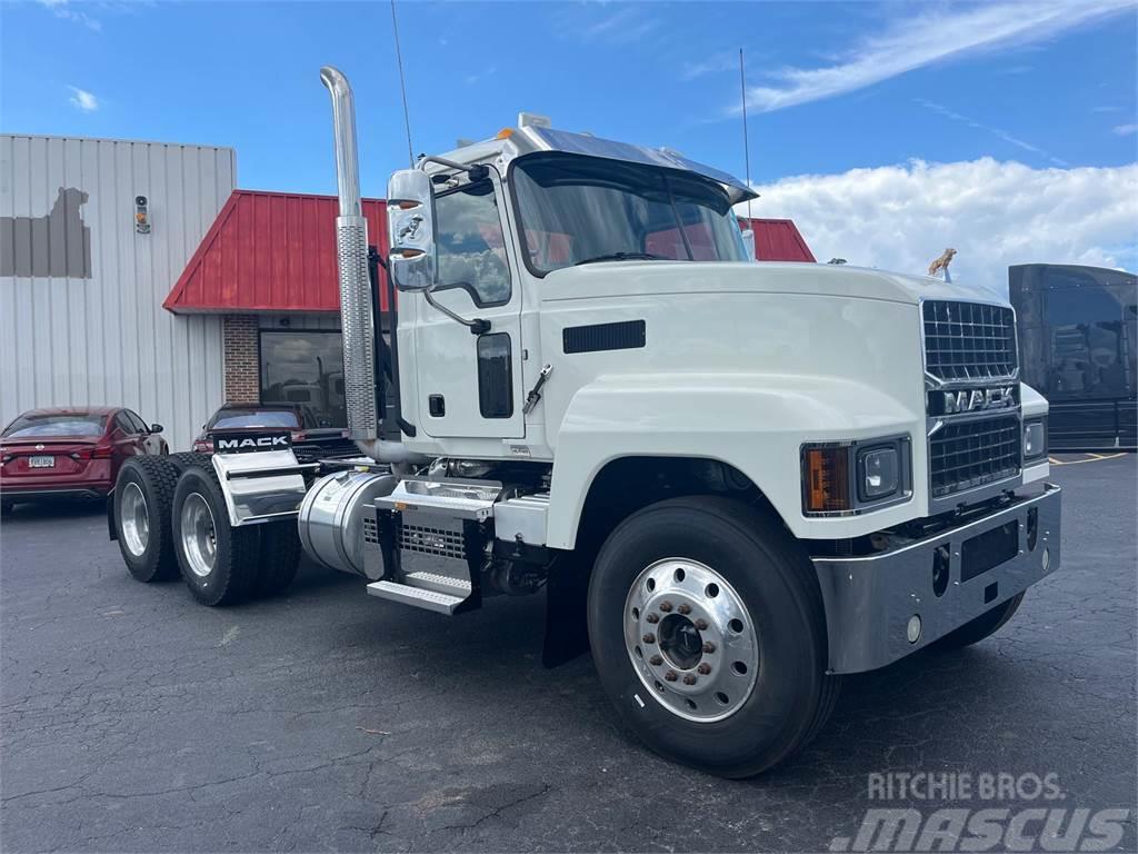 Mack PI64T Camiones tractor