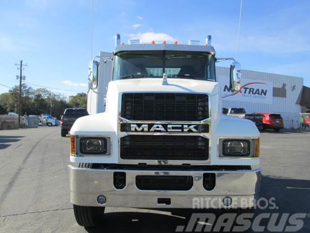 Mack PI64T Camiones tractor