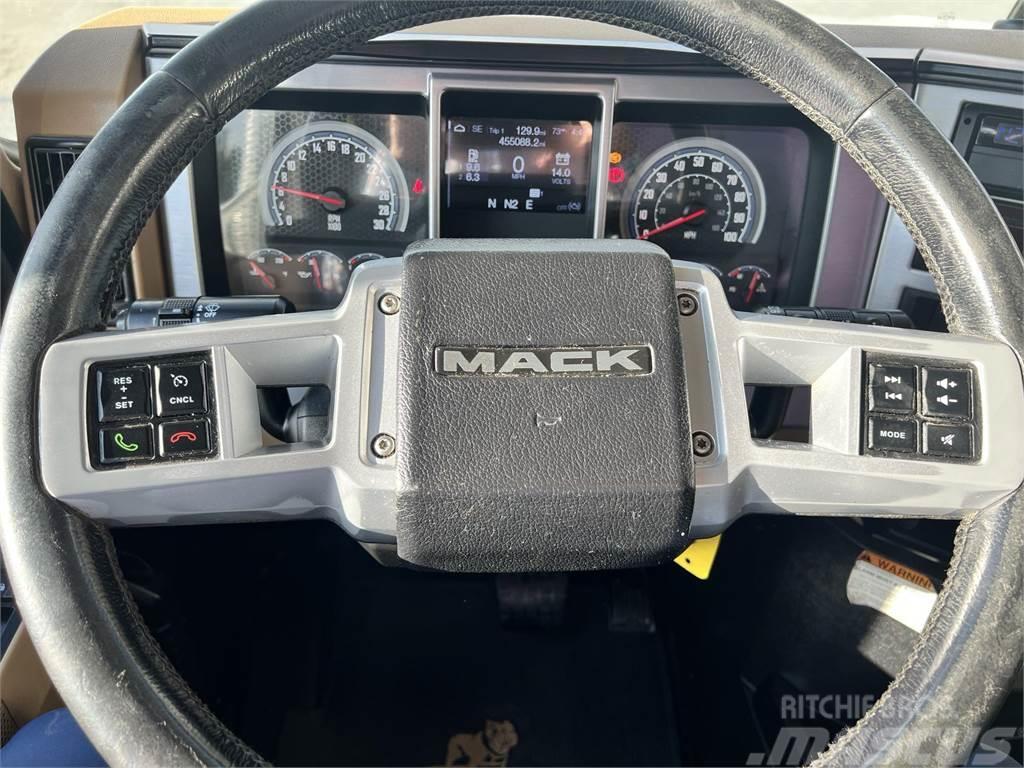 Mack PI64T Camiones tractor