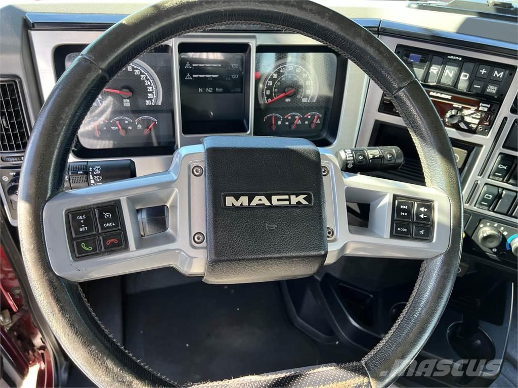 Mack PI64T Camiones tractor