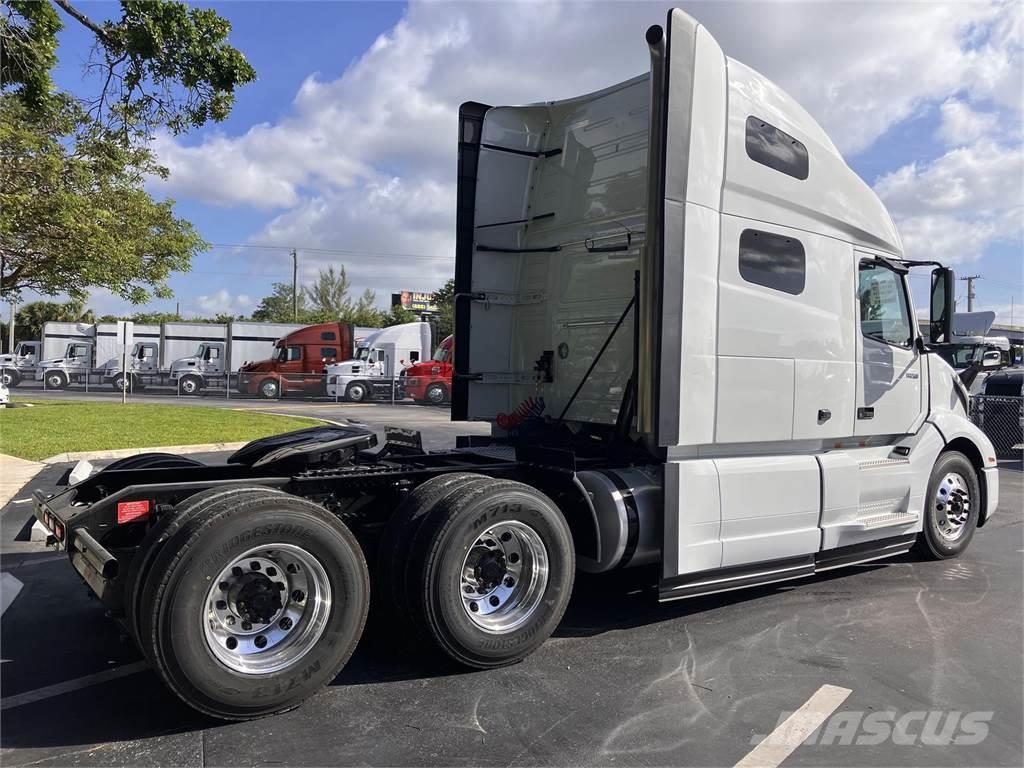 Volvo VNL64T760 Camiones tractor