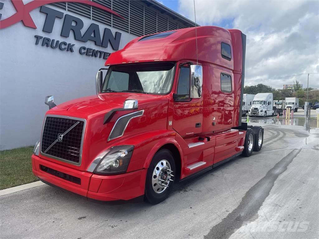 Volvo VNL64T780 Camiones tractor