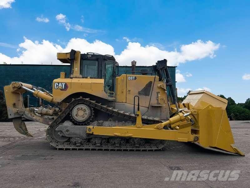 CAT D8T Buldozer sobre oruga