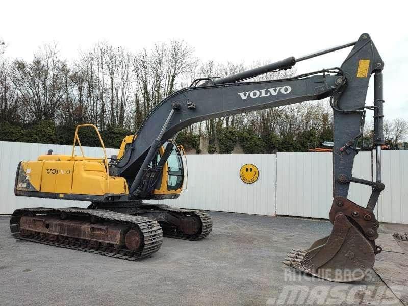 Volvo EC210LC Excavadoras sobre orugas