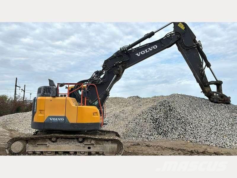 Volvo ECR235EL Excavadoras sobre orugas